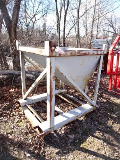 Concrete Bucket, with fork pockets