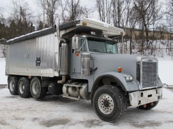 2006 FREIGHTLINER Model FLD120SD Tri-Axle Dump Truck, VIN# 1FVHALCK16DV94926, powered by Detroit 60