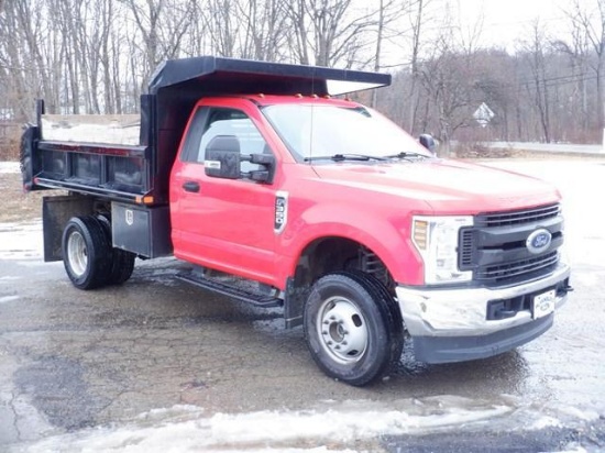 2019 FORD Model F-350XL, 4x4 Single Axle Dump Truck, VIN# 1FDRF3H63KEC52164, powered by 6.2L, V-8