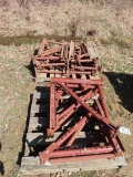 (35) Overhang Brackets (Contents of 3 Pallets)