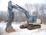 2007 JOHN DEERE Model 200D Hydraulic Excavator, s/n FF200DX510006, powered by JD diesel engine and