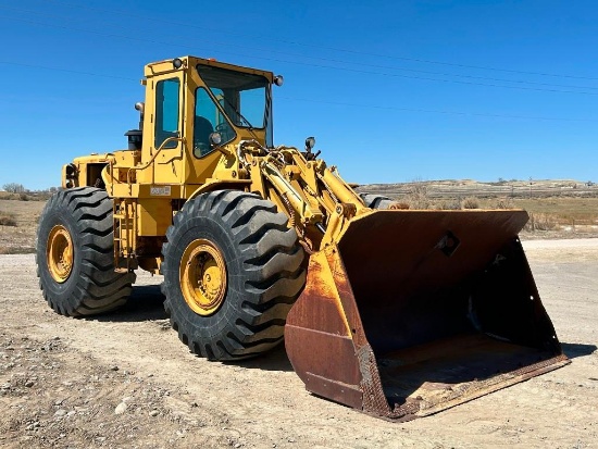 1977 CATERPILLAR Model 980B Rubber Tired Loader, s/n 89P05813, powered by Cat 3306 diesel engine and
