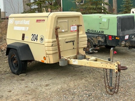 2005 INGERSOLL RAND Model P185WIR, 185CFM Portable Air Compressor, s/n 353852UBP820, powered by IR 4