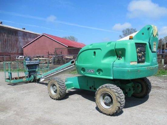 2005 JLG Model 400S, 40', 4x4 Aerial Lift, s/n 0300080071, powered by Deutz diesel engine and