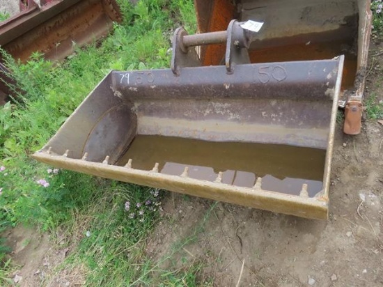 ESCO 60" Cleanup Bucket (Komatsu PC170)