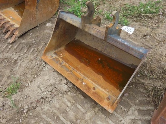 36" Cleanup Bucket (Kubota KX040)