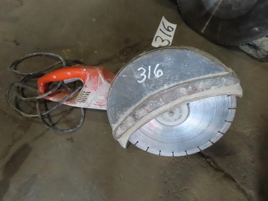 HUSQVARNA Electric Demo Saw