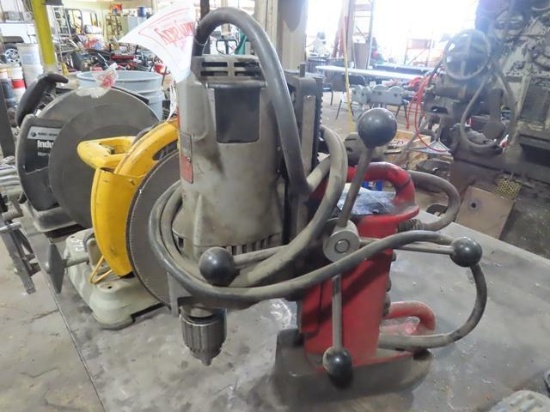 MILWAUKEE 3/4" Magnetic Drill Press