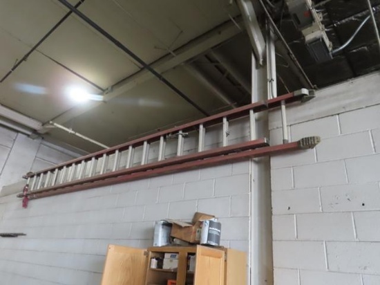 36' Fiberglass Extension Ladder