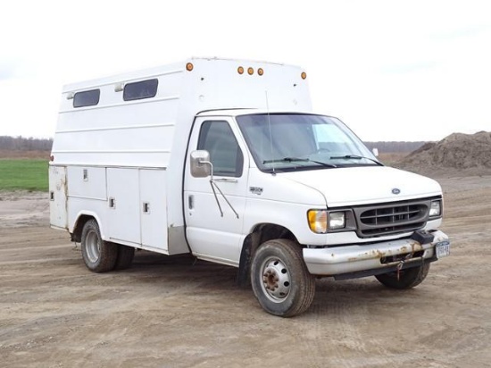 1998 FORD Model E-350 Utility Truck, VIN#1FDWE37F9WHC03899, powered by Powerstroke diesel engine and