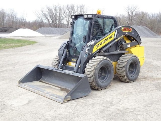 2017 NEW HOLLAND Model L234 Skid Steer Loader, s/n NHM435915, powered by diesel engine and 2-speed