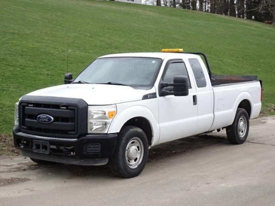 2015 FORD Model F-250 Super Duty Quad Cab Pickup Truck, VIN# 1FT7X2A62FED18321, powered by V-8 gas