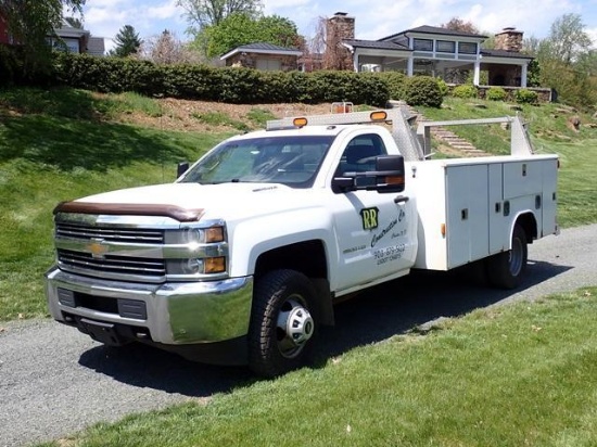 2015 CHEVROLET Model Silverado 3500HD Utility Truck, VIN# 1GB3CYC81FF646999, powered by Duramax 6.6L