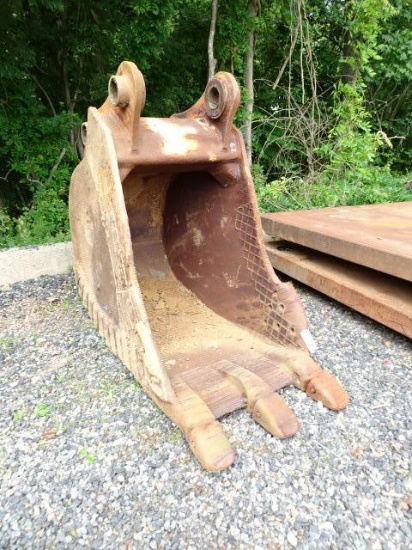 36" Digging Bucket