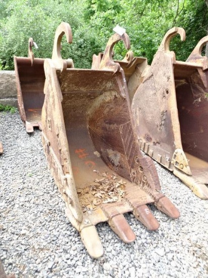 32" Digging Bucket