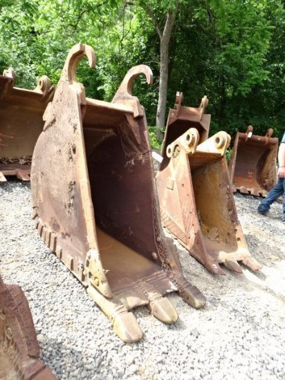 28" Digging Bucket (Cat 330/Komatsu PC210)