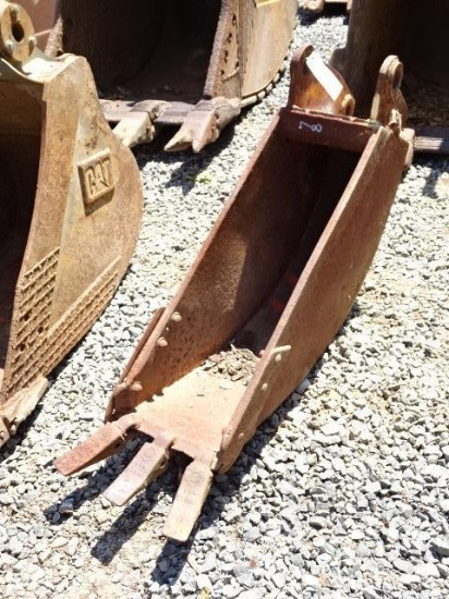 12" Digging Bucket (JD 310)
