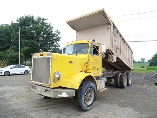 1986 PETERBILT Model 359S19 Tandem Axle Dump Truck, VIN# 1XP9LB0XXGN201827, powered by Cummins