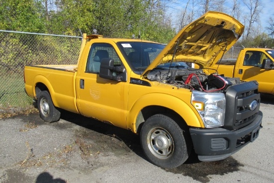 11 Ford F250  Pickup YW 8 cyl  Started with Jump