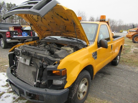 "08 Ford F250  Pickup YW 8 cyl AT PB PS R AC VIN: 1FTNF205X8EB72918; Defects: Body Damage; Brakes; F