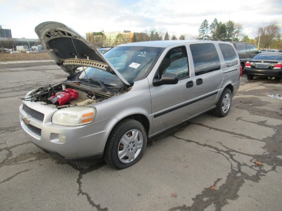 07 Chevrolet Uplander  Subn GY 6 cyl  Started with Jump on 12/10/2020 AT PB PS R AC PW VIN: 1GNDV23W