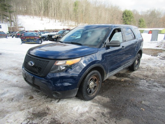 "15 Ford Explorer  Subn BL 6 cyl  4X4; Started on 2/26/21 AT PB PS AC PW VI