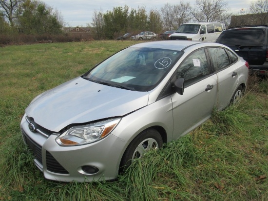 14 Ford Focus  4DSD GY 4 cyl  Did not Start on 12/20/2020 AT PB PS R AC PW