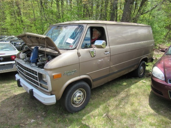 95 Chevrolet G2500 Express  Van TN 6 cyl  Started with Jump on 5/13/21 AT PB PS R VIN: 1GCEG25ZXSF11