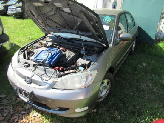 04 Honda Civic  4DSD GY 4 cyl  Hybrid; Started with Jump on 5/13/21 AT PB PS R AC PW VIN: JHMES96614