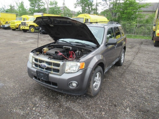 10 Ford Escape  Subn GY 6 cyl  Started with Jump on 6/14/21 AT PB PS R AC P
