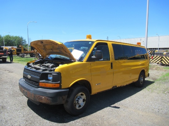 05 Chevrolet Express  Subn YW 8 cyl  Lights; Started on 6/14/21 AT PB PS R