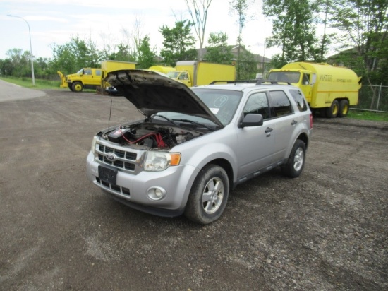 12 Ford Escape  Subn GY 6 cyl  Started with Jump on 6/14/21 AT PB PS R AC P