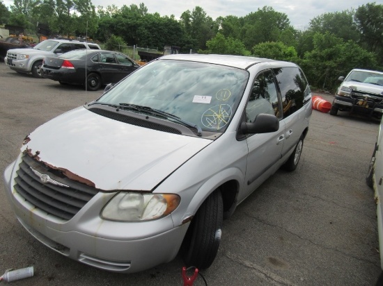 05 Chrysler Town & Country  Mini Van GY 6 cyl   Hood Stuck; Did not Start on 6/23/21 AT PB  PS R AC