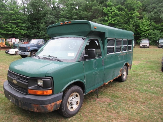 07 Chevrolet G3500 Express  Van GR 8 cyl  Started on 7/7/21 AT PB PS R AC VIN: 1GCHG35U971186444; De