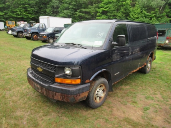 06 Chevrolet Express  Van BL 8 cyl  Started on 7/7/21 AT PB PS R AC PW VIN: 1GCGG25V161200219; Defec