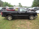 04 Chevrolet Silverado  Pickup BK 8 cyl  Missing Tailgate; Started on 7/7/21 AT PB PS R AC VIN: 1GCE