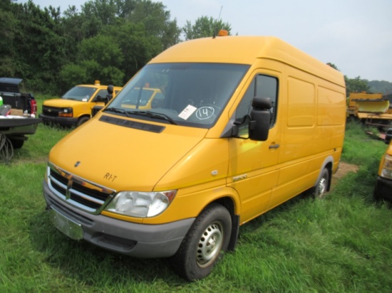 "06 Dodge Sprinter  Van WH 5 cyl  Started with Jump on 7/20/21 PB PS R AC V