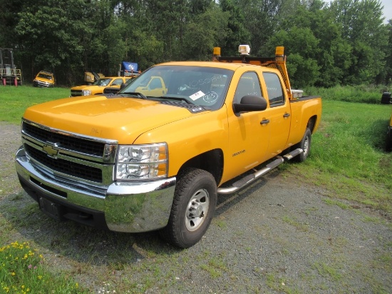 "10 Chevrolet C3500  Pickup YW 8 cyl  Started with Jump on 7/20/21 AT PB PS