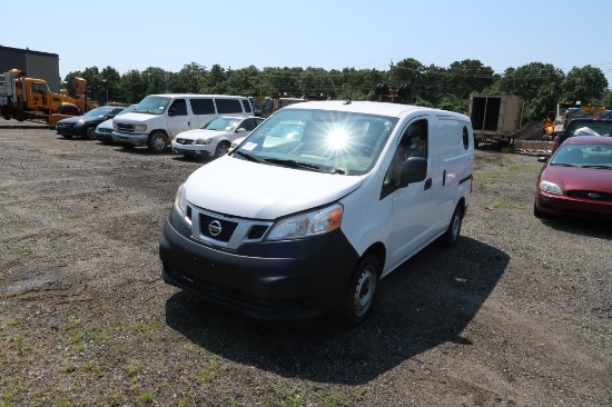 13 Nissan NX  Van WH 8 cyl  NV200 SV Compact Cargo Van; Rebuild Title AT PB PS R AC PW VIN: NY75292;