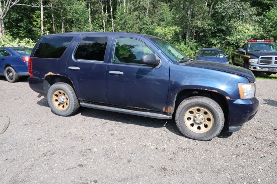 09 Chevrolet Tahoe  Subn BL 8 cyl  4X4; Started w Jump on 8/24/21 AT PB PS R AC PW VIN: 1GNFK030X9R2