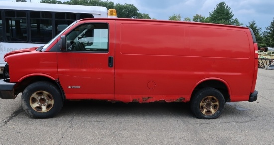 06 Chevrolet G2500 Express  Van RD 8 cyl  Started w Jump 9/14/21 AT PB PS R