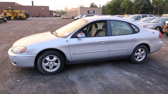 04 Ford Taurus  4DSD GY 6 cyl  Started on 9/21/21 AT PB PS R AC PW VIN: 1FAFP53284G183327;; StateID: