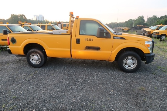 11 Ford F250  Pickup YW 8 cyl  Started w Jump on 8/12/21 AT PB PS AC VIN: 1FTBF2A63BEB48428; Defects