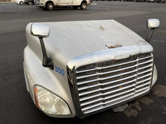 Semi Tractor Front Hood, Axle, Wheel And Tire Semi Tractor Front Hood, Axle, Wheel And Tire