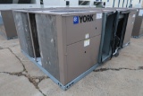 YORK 20 Ton FORCED AIR FURNANCE WITH COOLING UNIT 208/230 V-3PH-60HZ; ZF240N40R2C1AAA1A1