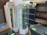 Five-sided display case, electrified, with key