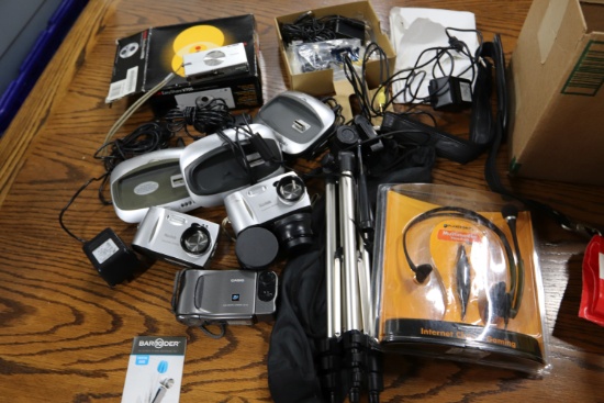 Digital camera and camera accessories including two Kodak Easy Share DX4900, Casio QE-10, headset...