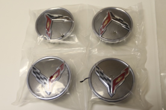 Set of 4 Corvette caps, New