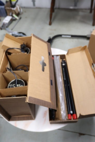 Smith Victor video lighting units including two lamps and two tripods, model Q60