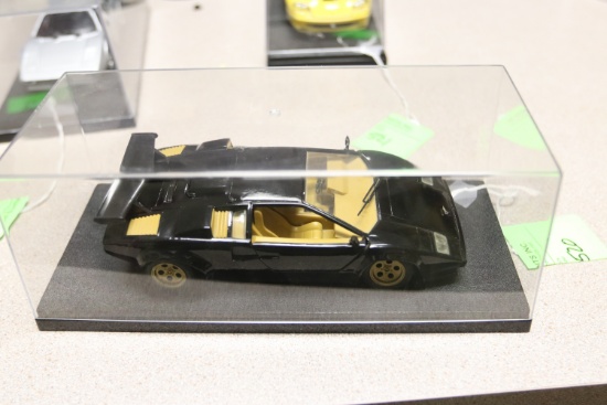 Revell Lamborghini Countach diecast